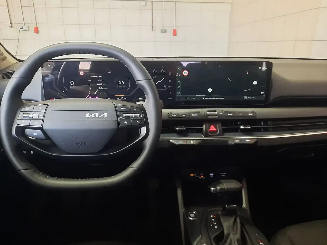 Kia K4 - Thumbnail 6