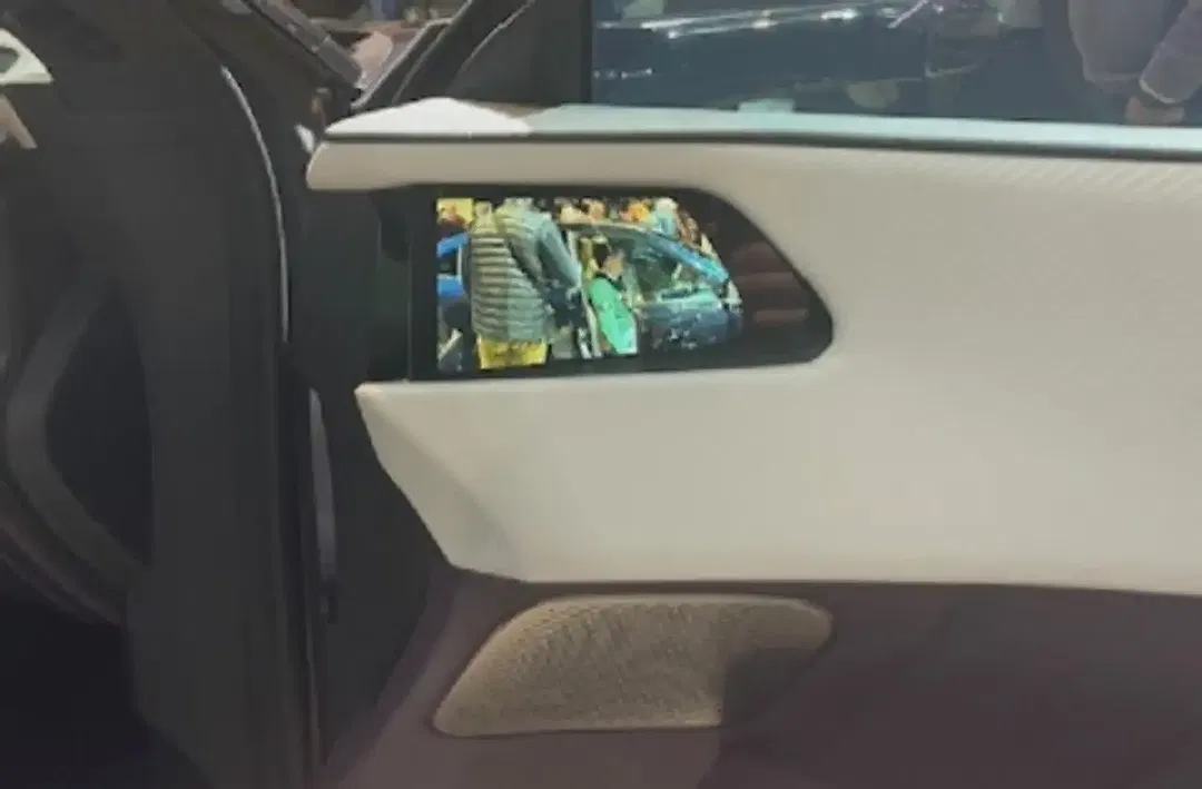 Mazda CX-6e - Thumbnail 8