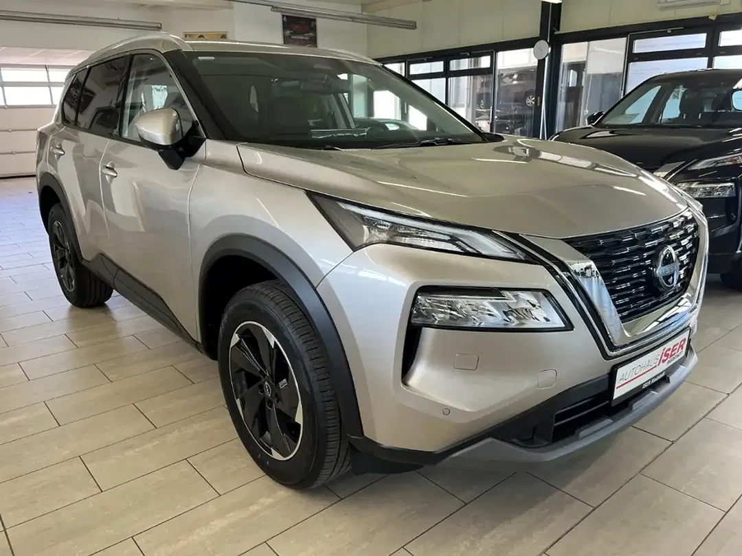 Nissan X-Trail - Thumbnail 3