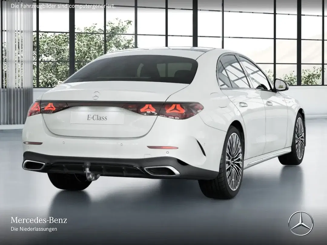 Mercedes-Benz E 220 - Thumbnail 4