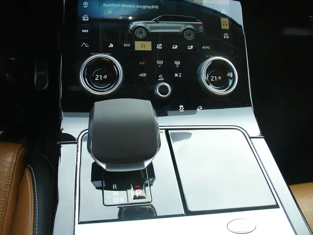 Land Rover Range Rover Velar - Thumbnail 12