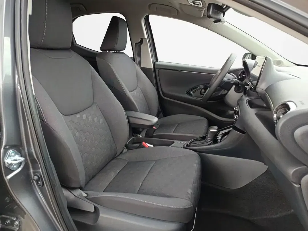 Toyota Yaris - Thumbnail 15