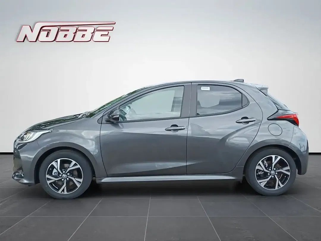 Toyota Yaris - Thumbnail 2