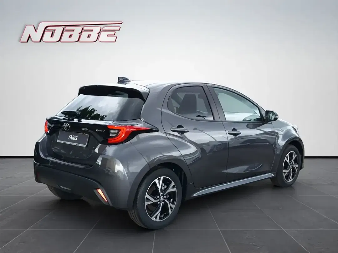 Toyota Yaris - Thumbnail 5