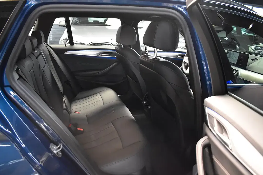 BMW 520 - Thumbnail 13
