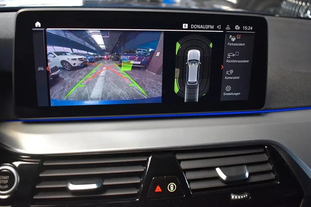 BMW 520 - Thumbnail 3