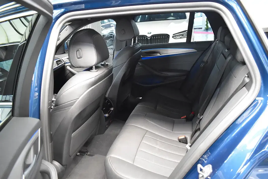 BMW 520 - Thumbnail 5
