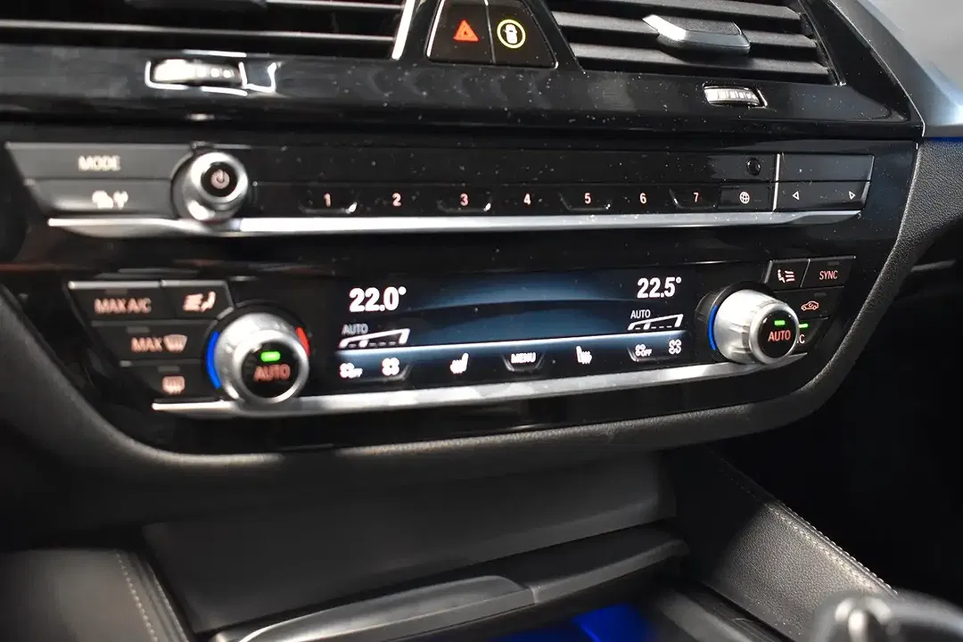 BMW 520 - Thumbnail 9