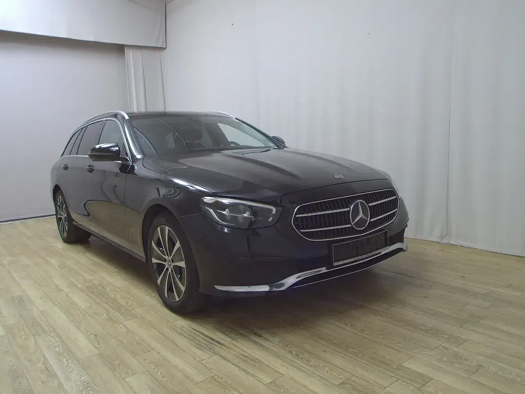 Mercedes-Benz E 300 Avantgarde