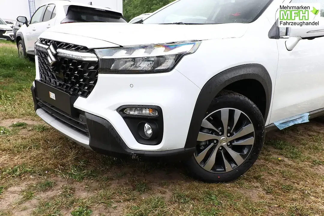 Suzuki S-Cross - Thumbnail 4