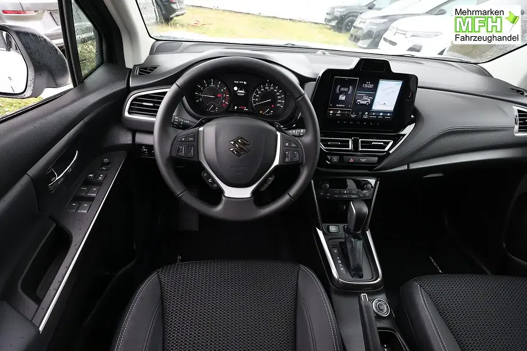 Suzuki S-Cross - Thumbnail 6