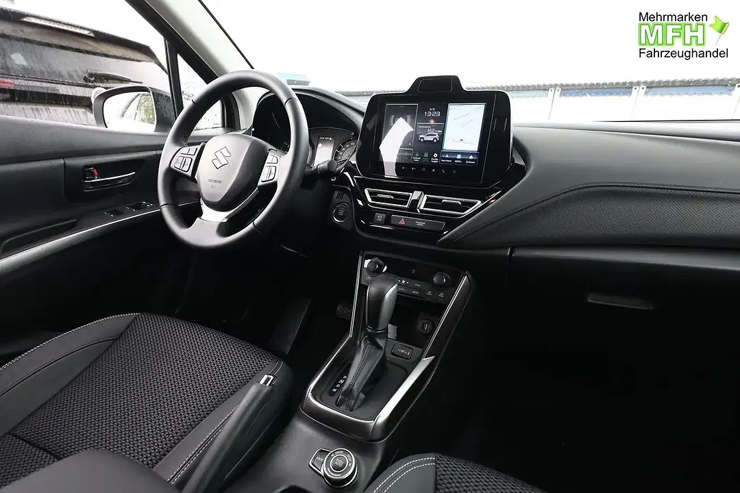 Suzuki S-Cross - Thumbnail 8