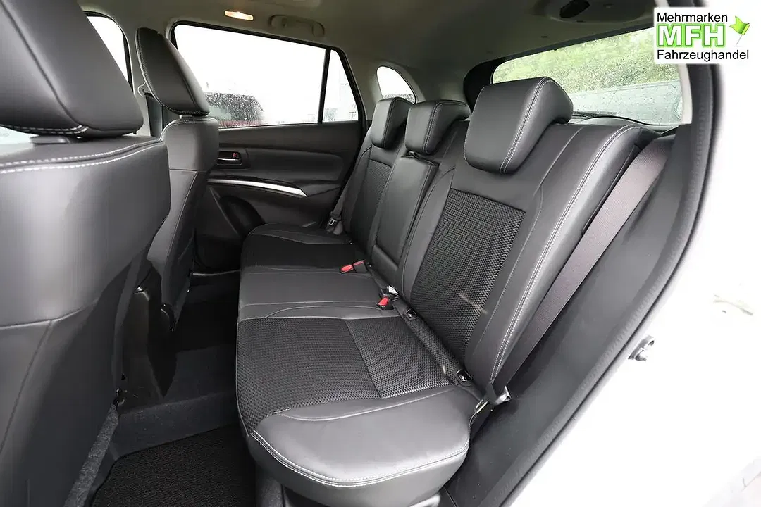 Suzuki S-Cross - Thumbnail 9