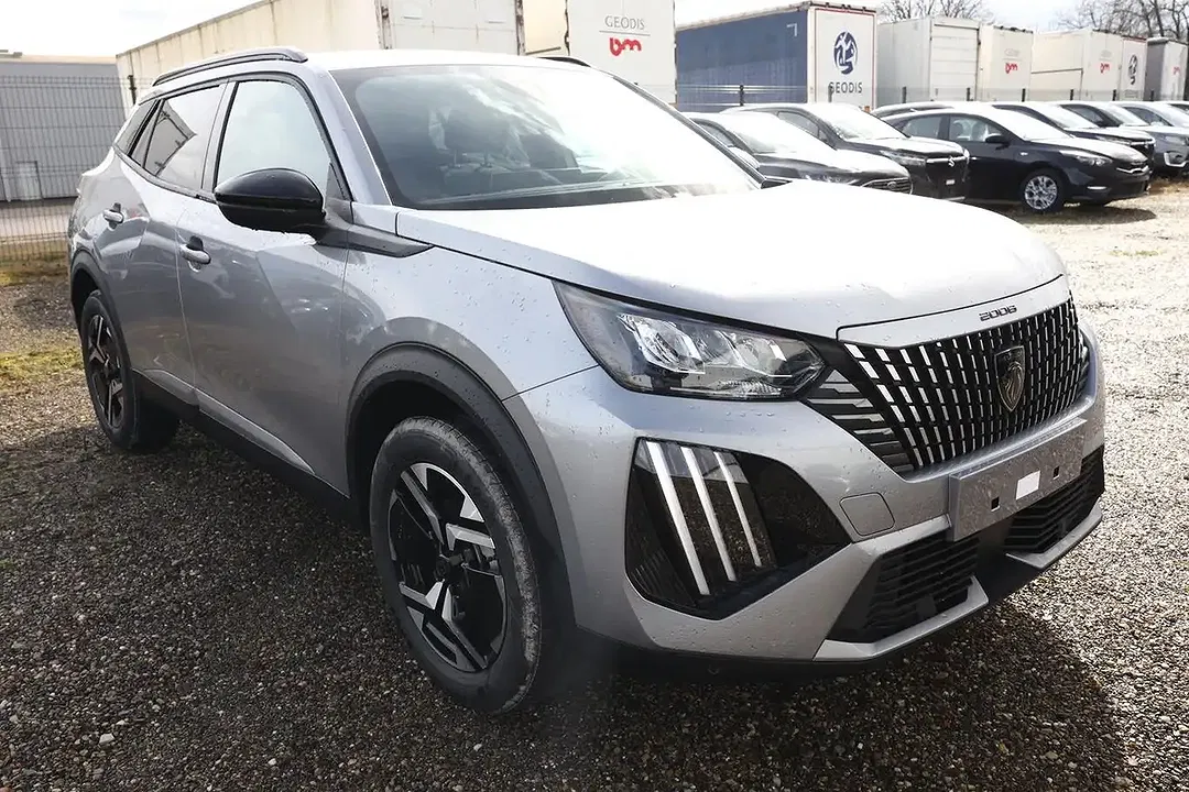 Peugeot 2008 - Thumbnail 2