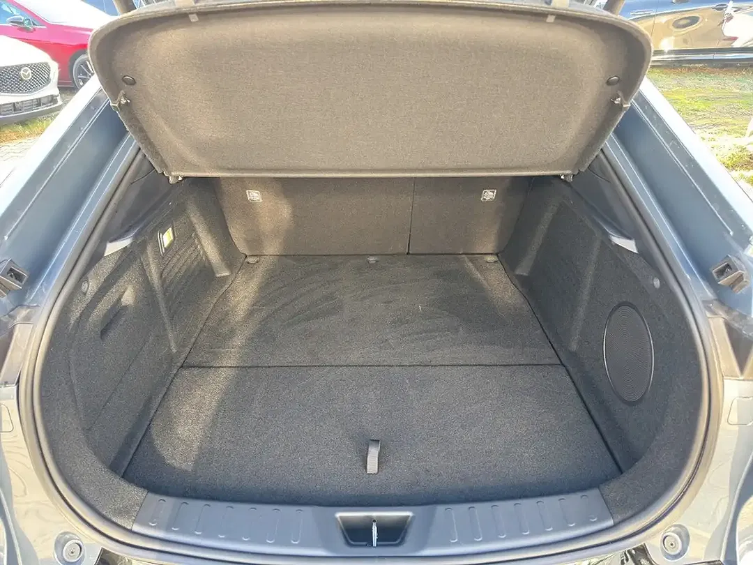 Mazda 6e - Thumbnail 13