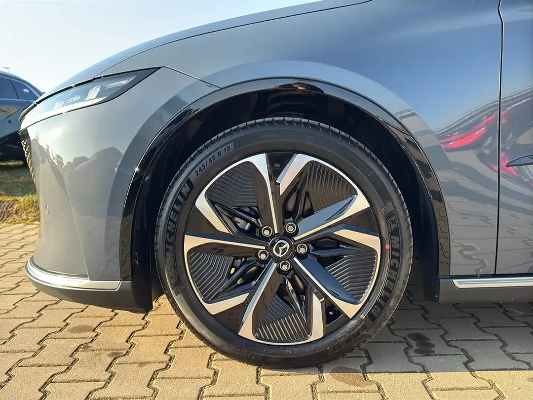 Mazda 6e - Thumbnail 15