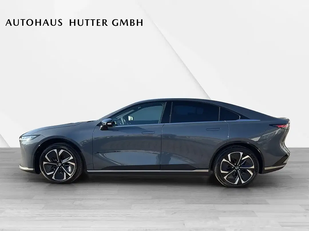 Mazda 6e - Thumbnail 3