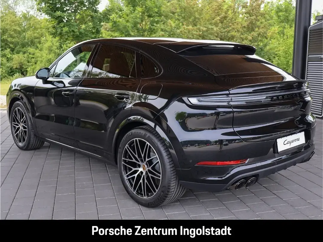 Porsche Cayenne - Thumbnail 3