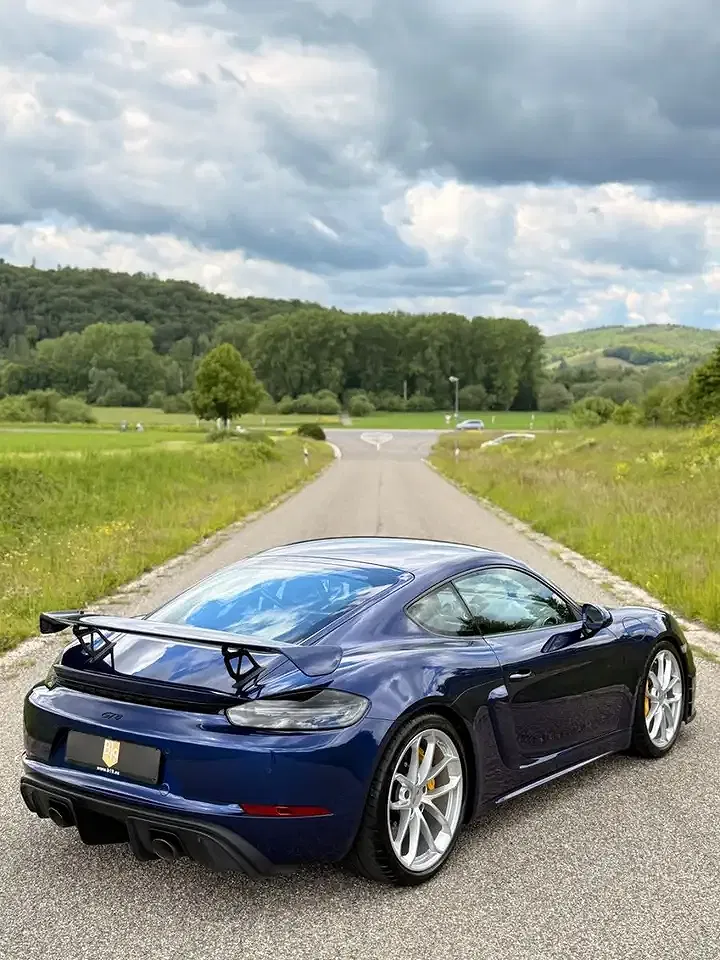 Porsche Cayman - Thumbnail 25