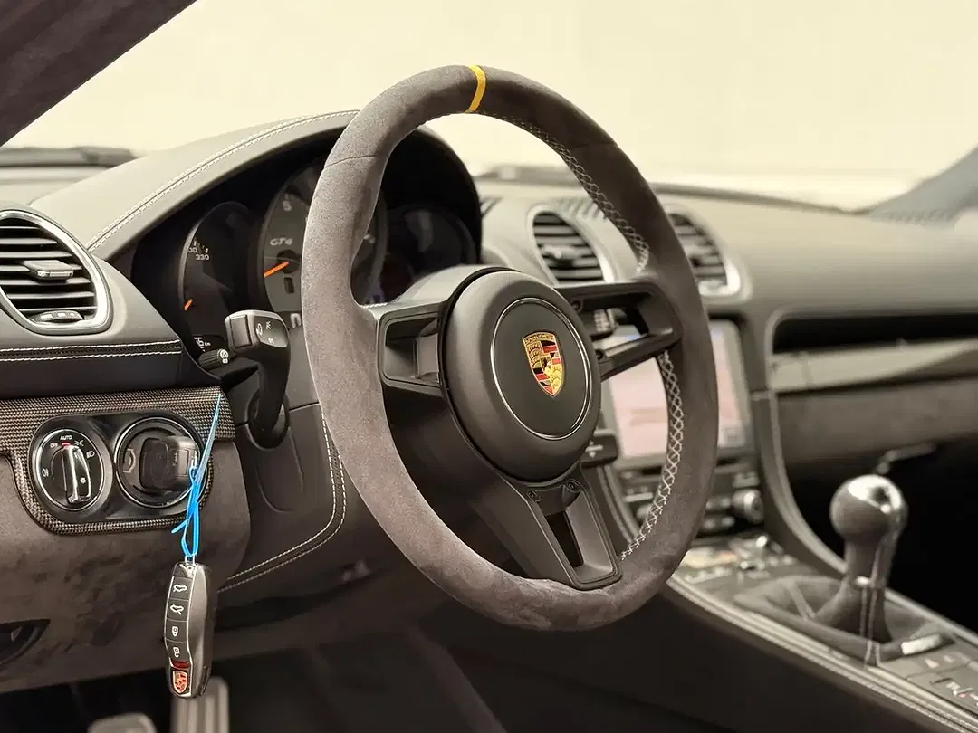 Porsche Cayman - Thumbnail 28