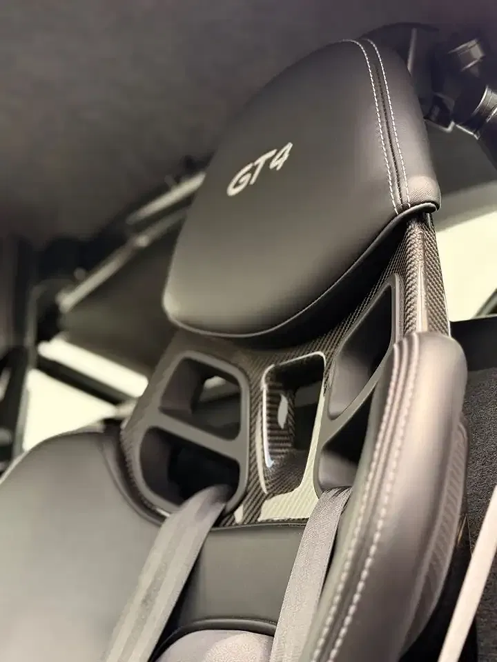 Porsche Cayman - Thumbnail 31