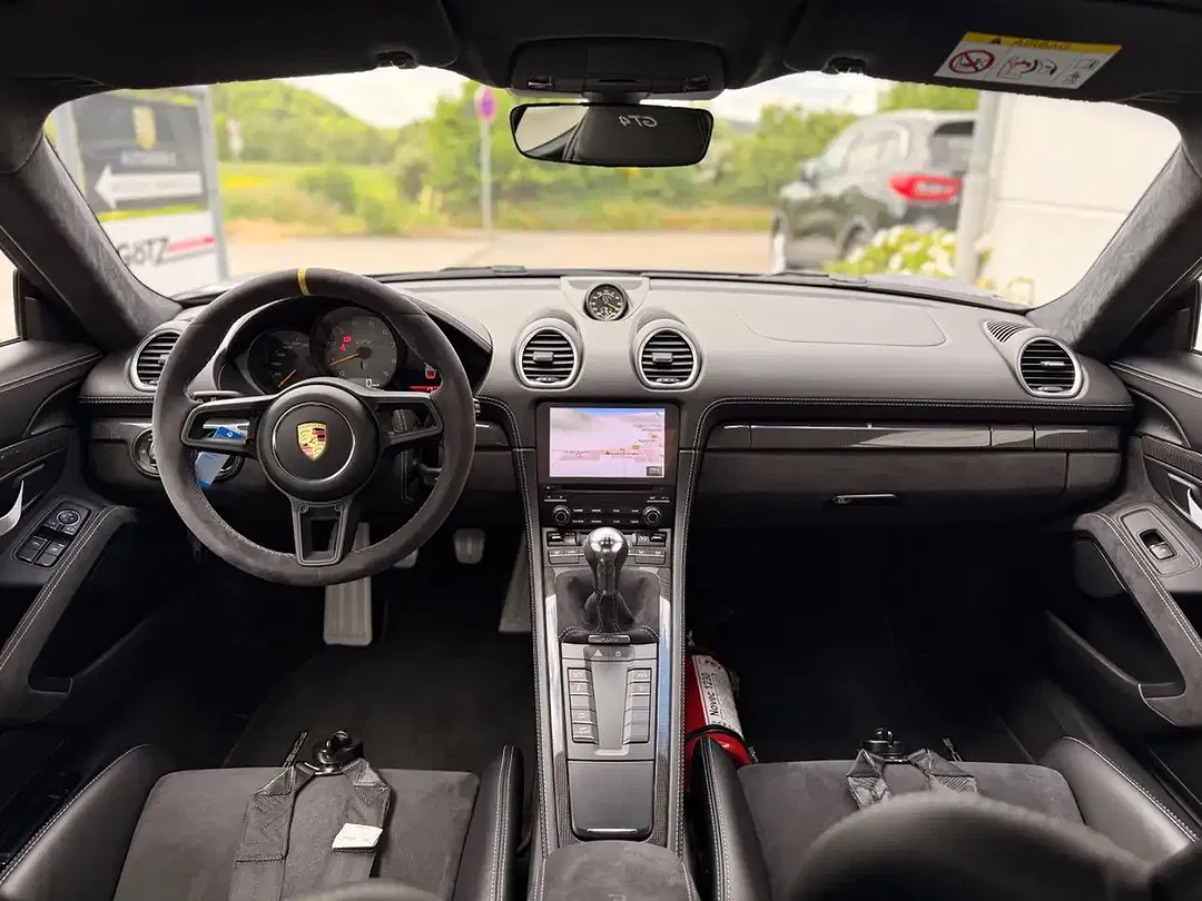 Porsche Cayman - Thumbnail 32