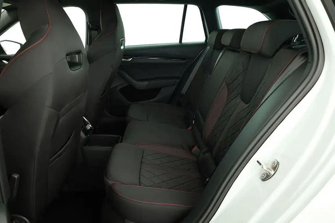 Skoda Octavia - Thumbnail 11
