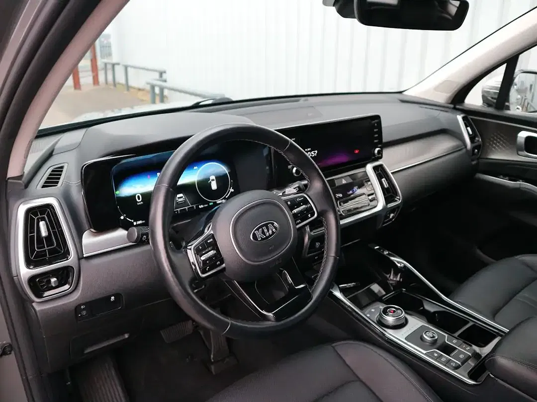 Kia Sorento - Thumbnail 10