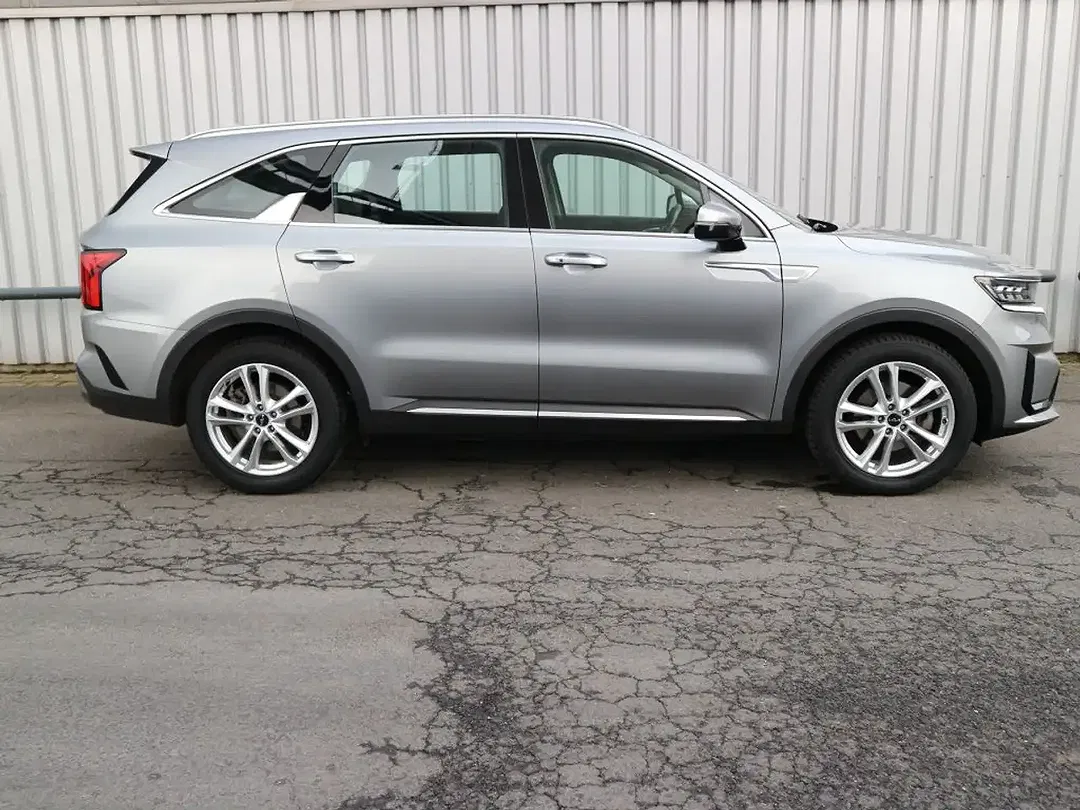 Kia Sorento - Thumbnail 4