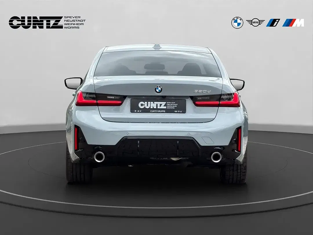 BMW 320 - Thumbnail 6