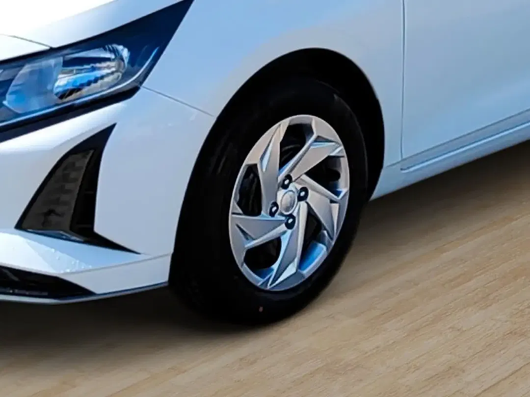 Hyundai i20 - Thumbnail 6