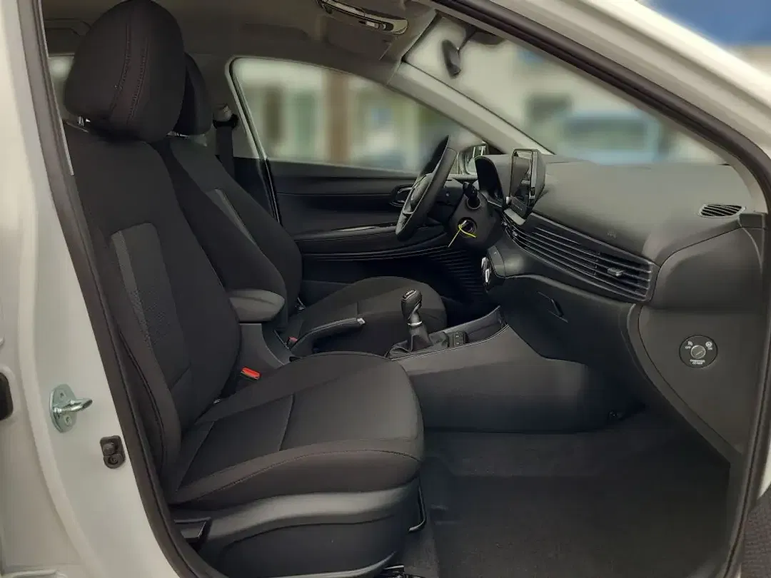 Hyundai i20 - Thumbnail 13