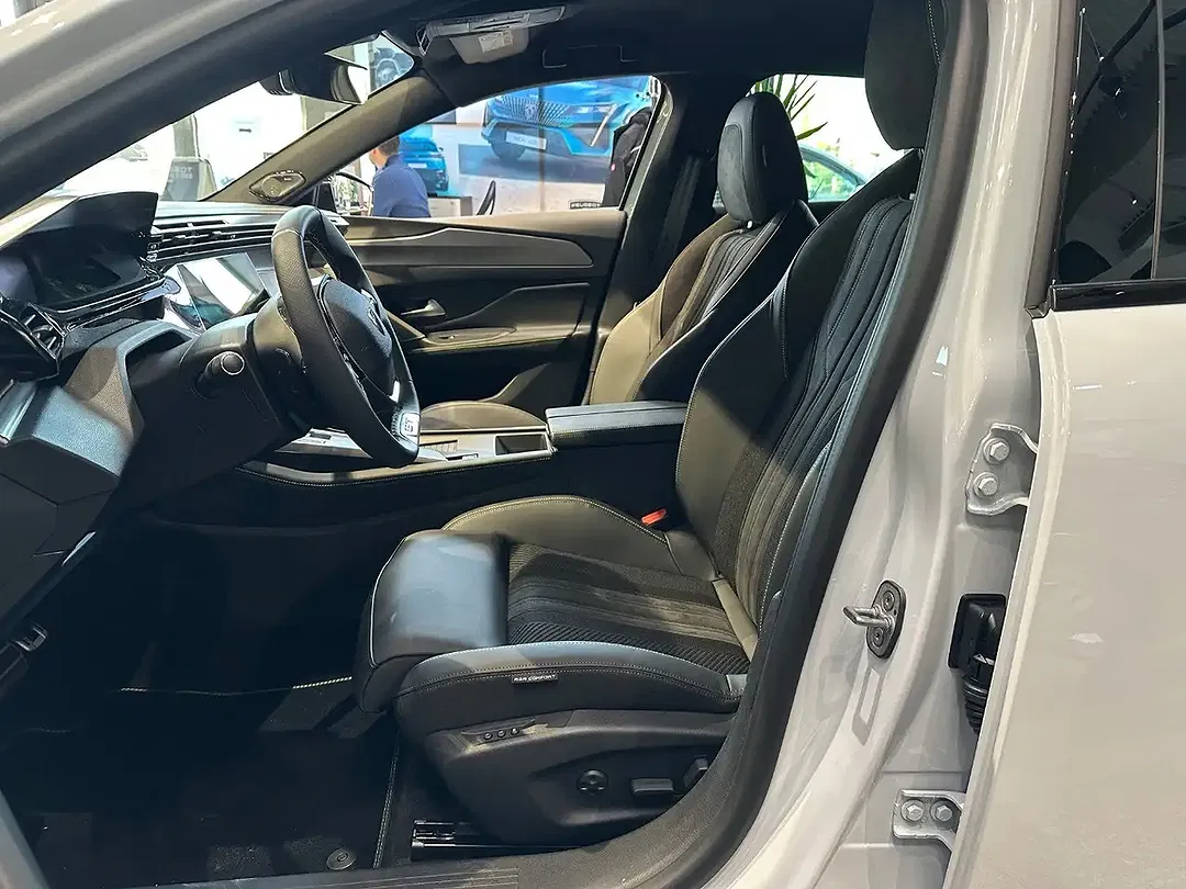 Peugeot 308 - Thumbnail 10
