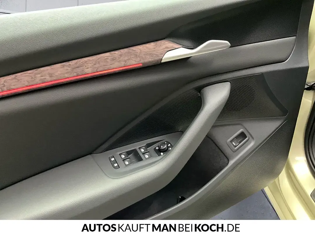 Skoda Superb - Thumbnail 12
