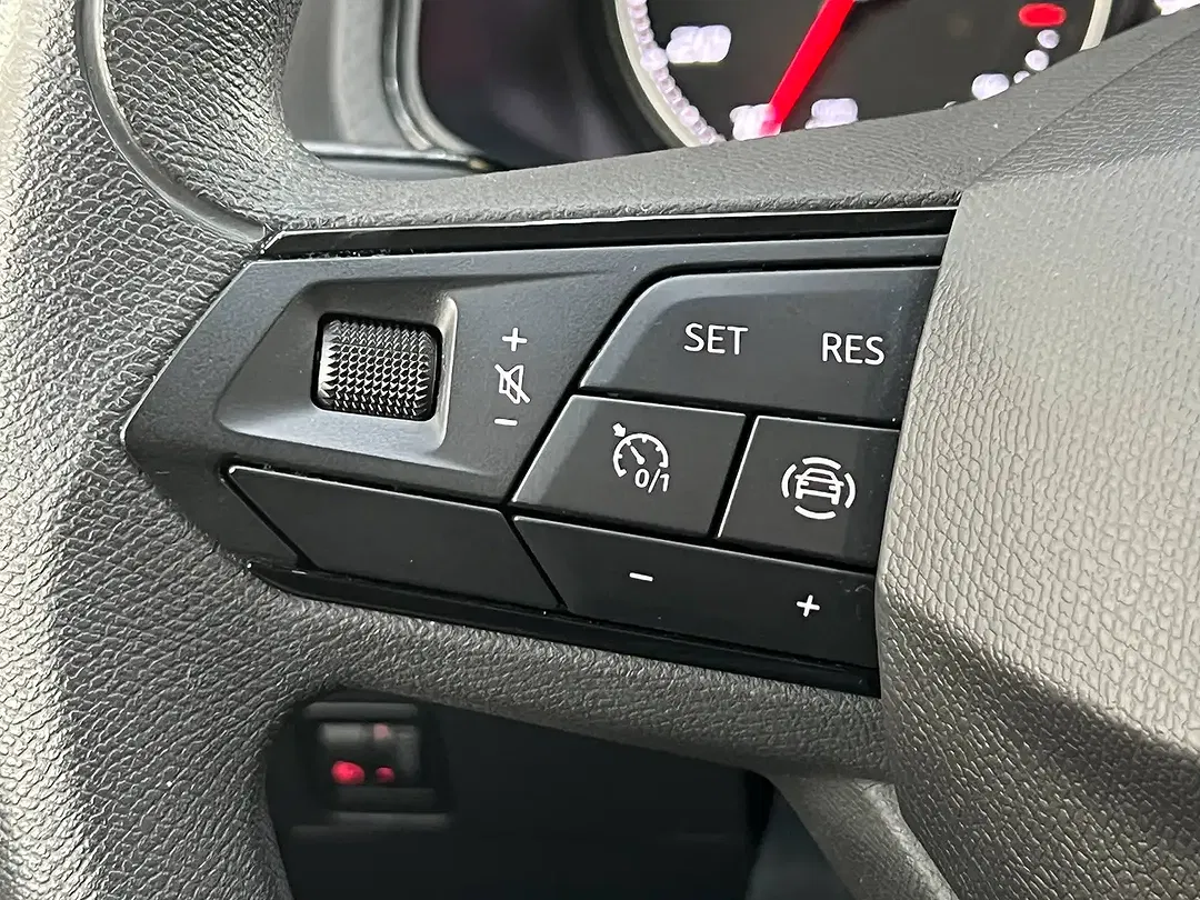 SEAT Ibiza - Thumbnail 24