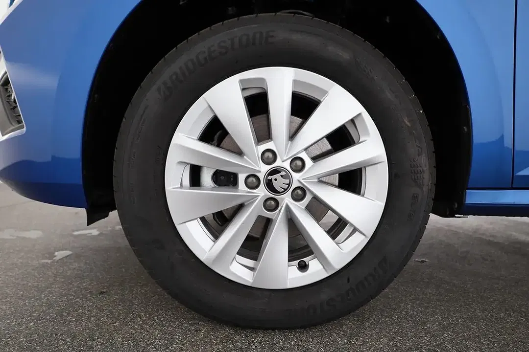 Skoda Kamiq - Thumbnail 15