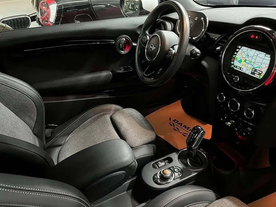 MINI Cooper SE - Thumbnail 5