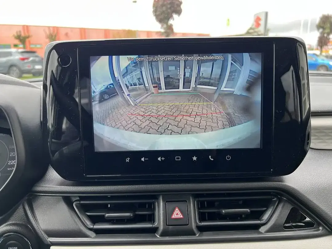 Suzuki Swift - Thumbnail 11