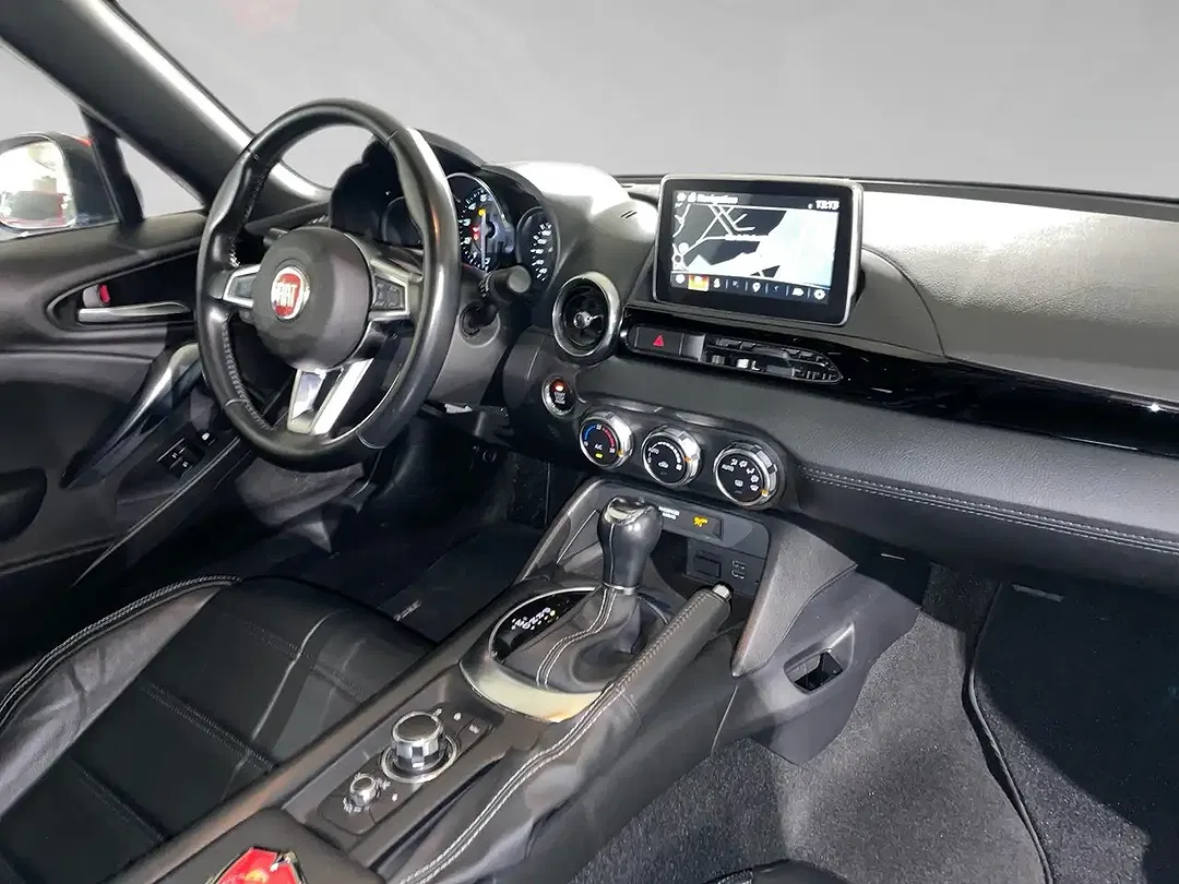 Fiat 124 Spider - Thumbnail 4