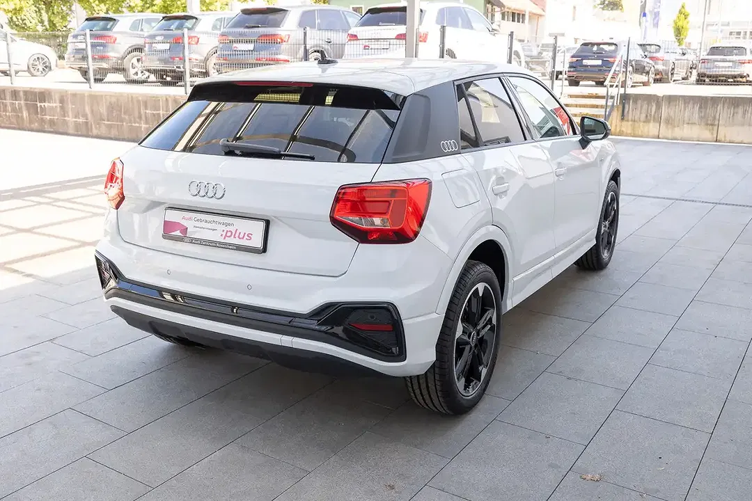 Audi Q2 - Thumbnail 3