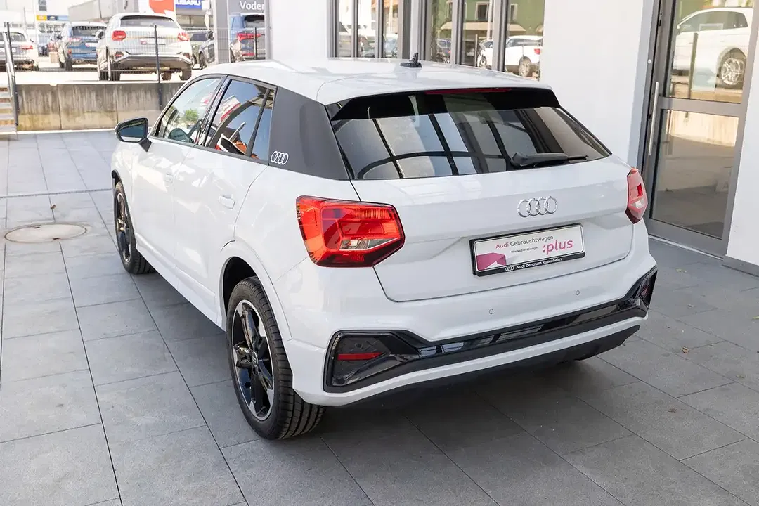Audi Q2 - Thumbnail 9