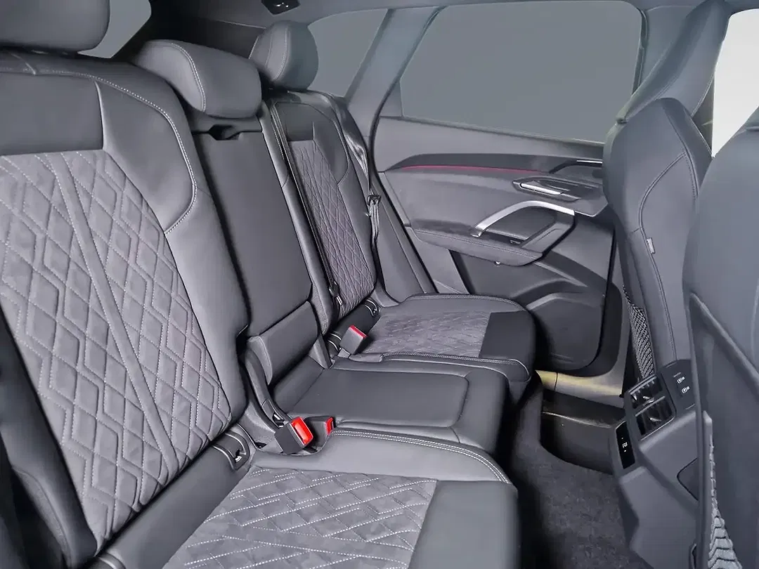 Audi Q5 - Thumbnail 11