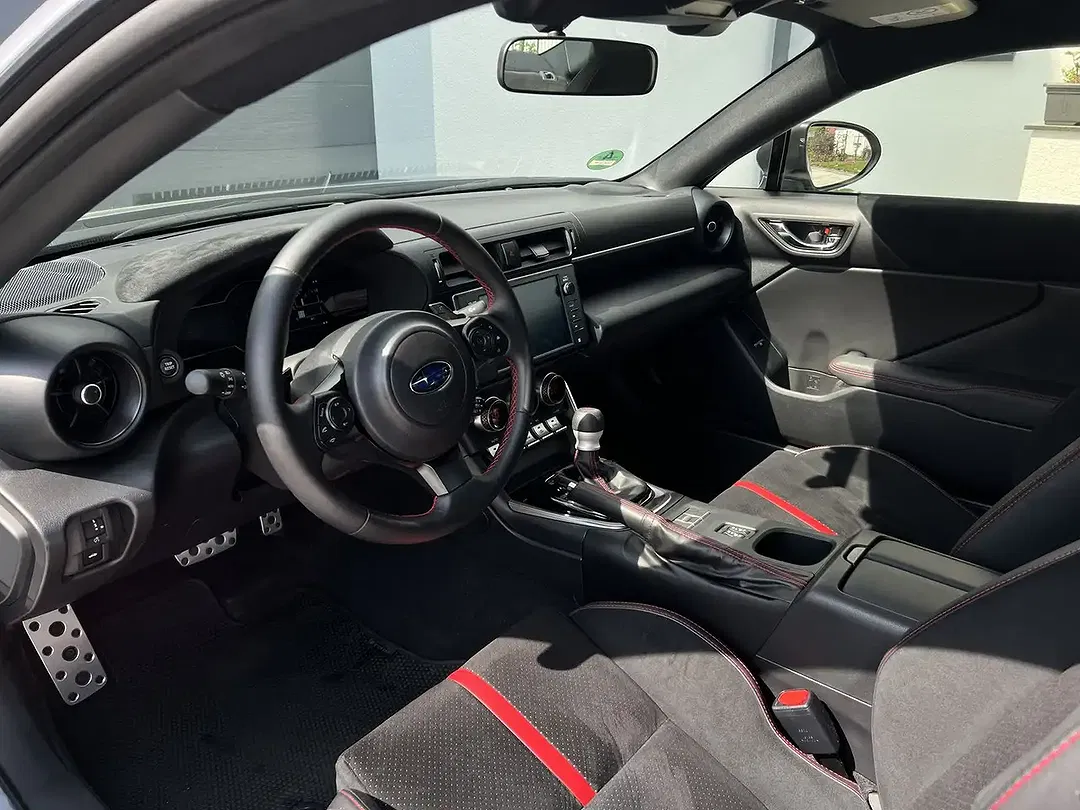Subaru BRZ - Thumbnail 10
