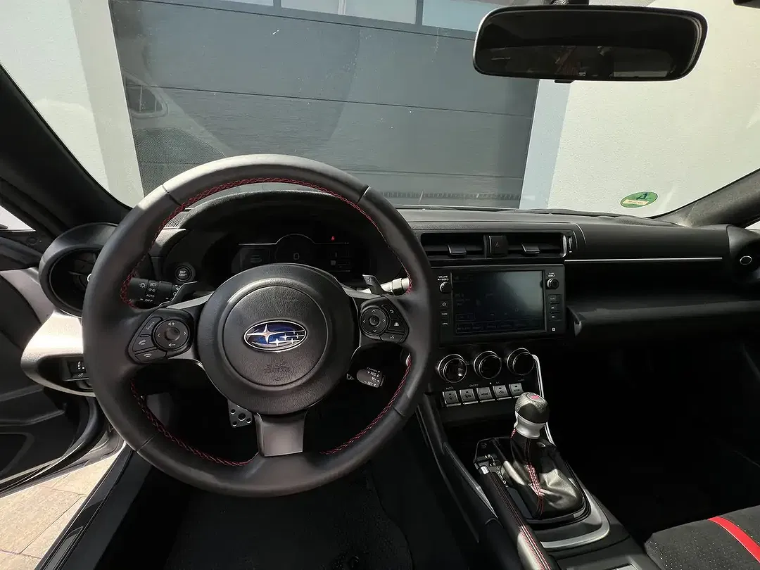 Subaru BRZ - Thumbnail 11