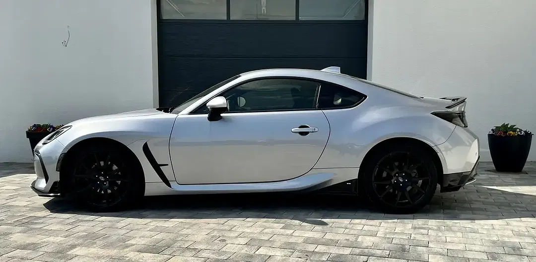 Subaru BRZ - Thumbnail 3