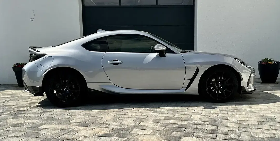 Subaru BRZ - Thumbnail 5
