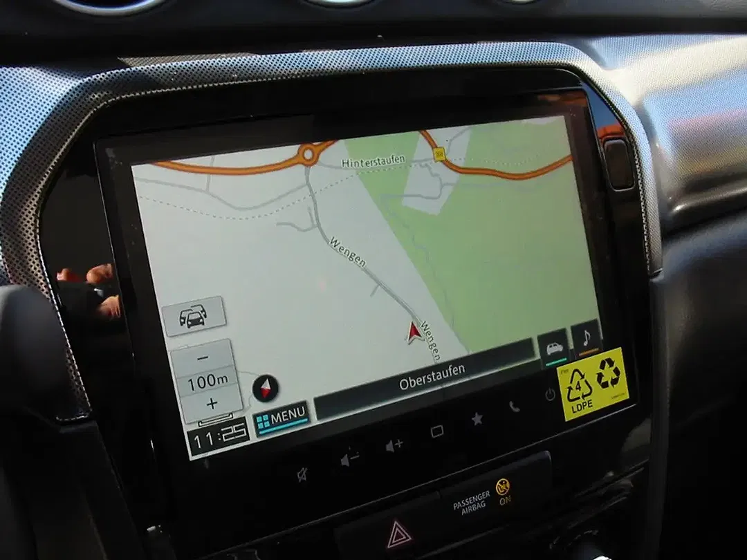 Suzuki Vitara - Thumbnail 15