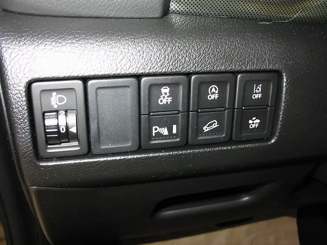 Suzuki Vitara - Thumbnail 20