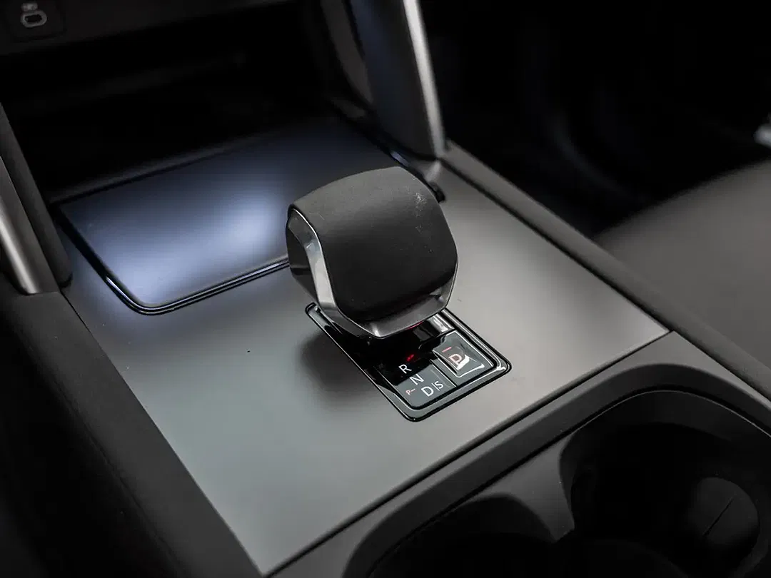 Land Rover Discovery Sport - Thumbnail 14