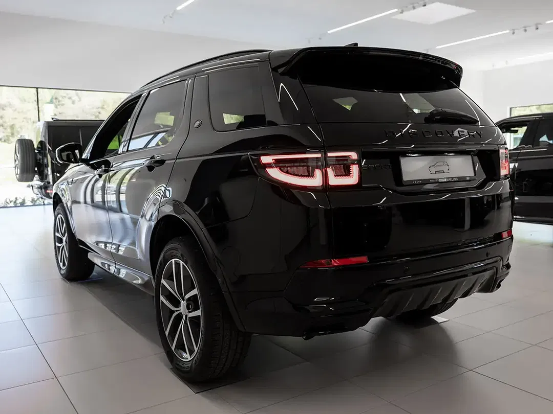 Land Rover Discovery Sport - Thumbnail 3
